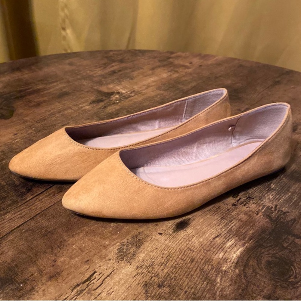 Woman’s  Ballet Flats size 10 lightly used Dark Mustard color Dark yellow Suede